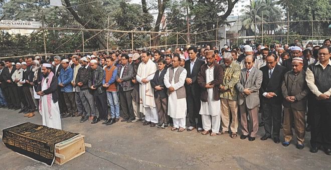 The namaz-e-janaza of photojournalist Aftab Ahmed on the Jatiya Press Club premises in the capital yesterday. On Wednesday morning, police recovered the body of the Ekushey Padak winning photographer from his house in the capital's Rampura. He had been gagged and strangled. Photo: PID