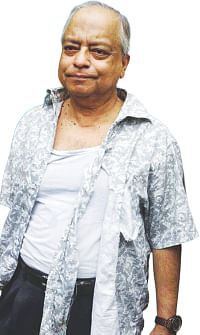Prof Mahbubullah, a pro-BNP former teacher of Dhaka University, after his assault on Supreme Court premises. Photo: Star