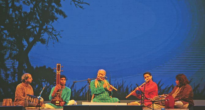 Pt. Hariprasad Chaurasia's melodic euphoria. Photo: Ridwan Adid Rupon