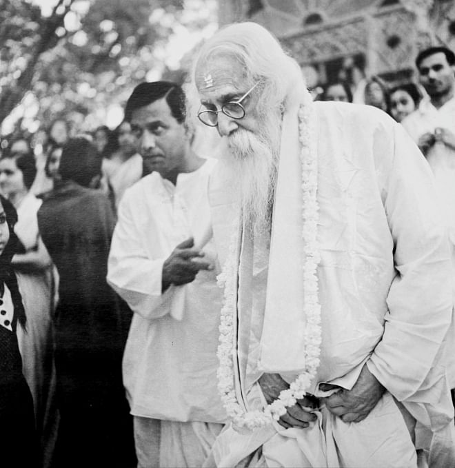Rabindranath Tagore's birthday, 1937. Photo Courtesy: Shambhu Shaha