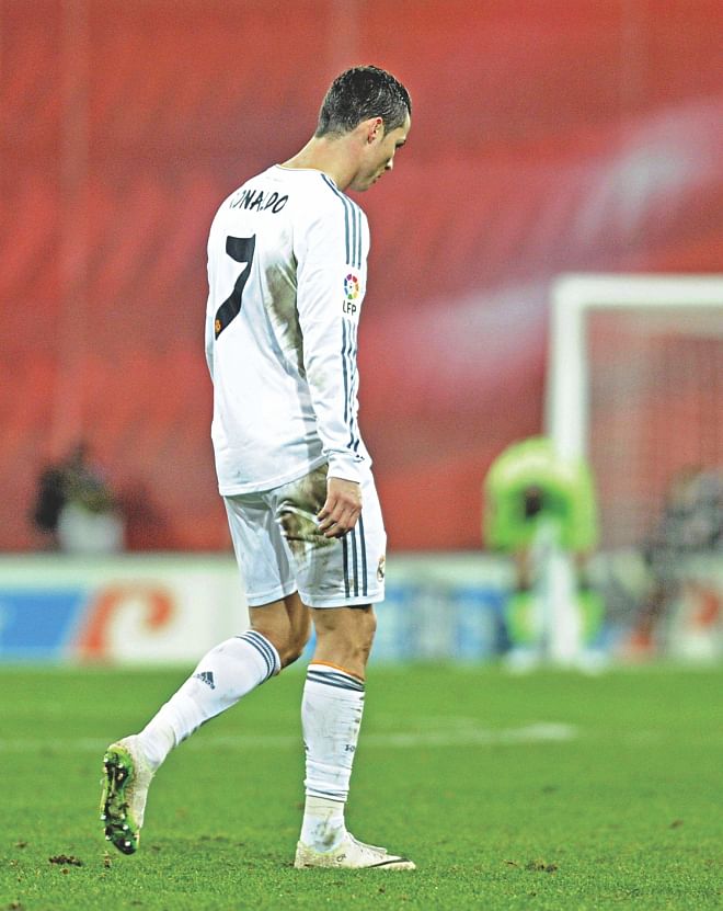 Real Madrid superstar Cristiano Ronaldo leaves the pitch after he was shown red card during their Primera Liga match against Athletic Bilbao at the San Mames Stadium on Sunday. Photo: AFP