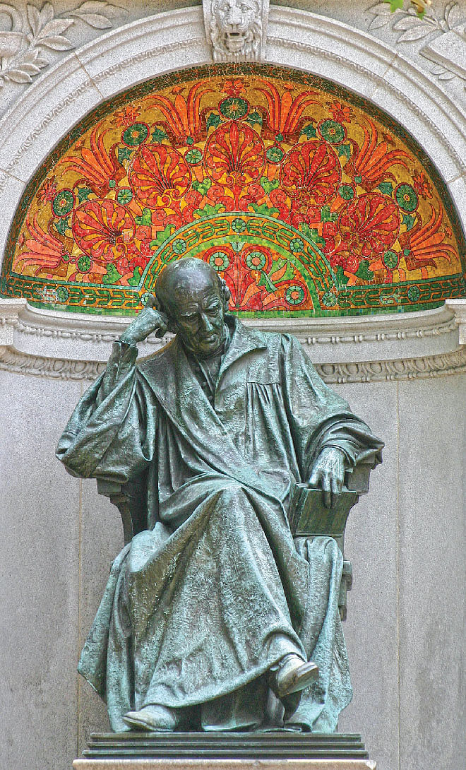 Samuel Hahnemann Monument at Scott Circle, Washington, DC. Photo courtesy: wikipedia