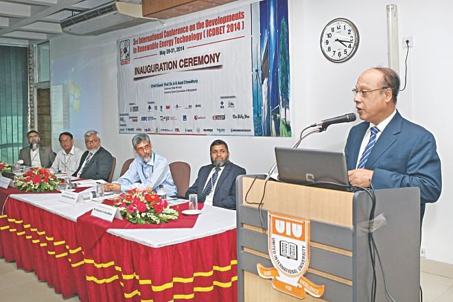 AK Azad Chowdhury, chairman of the University Grants Commission, speaks at the inauguration of the third international conference on the developments in renewable energy technology, at the United International University auditorium in Dhaka yesterday. Photo: Star