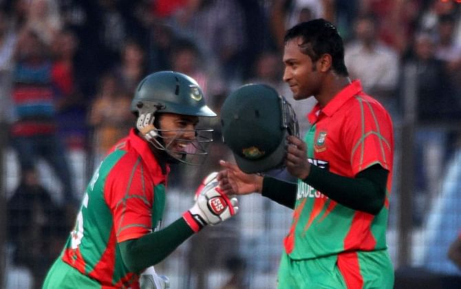 Shakib Al Hasan (R) and Mushfiqur Rahim set the highest fifth-wicket stand for Bangladesh yesterday, in the first ODI against Zimbabwe, adding 148 runs at the Zahur Ahmed Chowdhury Stadium in Chittagong. PHOTO:ANURUP KANTI DAS