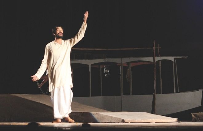 Shamim Shagor plays young Rabindranath. 