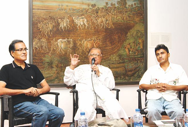 (L-R) Mahbub Jamil Shamim, Enam A. Chaudhury and Jeevan Mozai Safori at the discussion. 