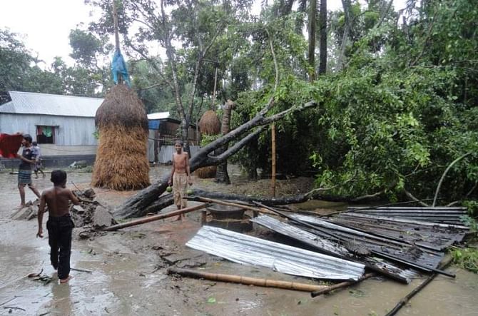 Another area lashed by tornado in Lalmonirhat Sadar upazila the same day. PHOTO: STAR