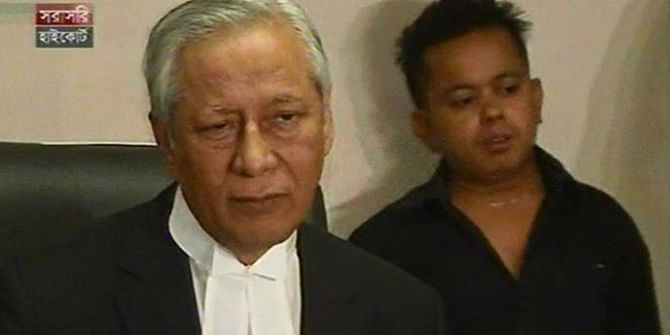 Attorney General Mahbubey Alam tells reporters on execution of Jamaat leader Muhammad Kamruzzaman Monday afternoon. Photo: TV grab 