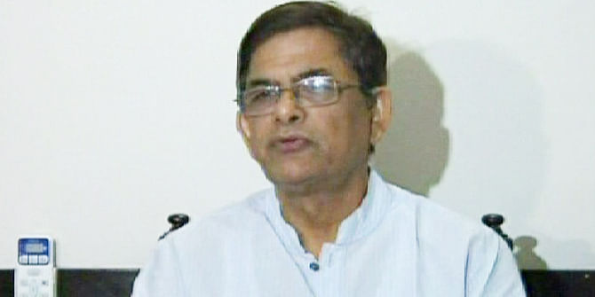 BNP acting secretary general Mirza Fakhrul Islam Alamgir expresses before the reporters at the party's Nayapaltan office that his party is hopeful of resolving outstanding bilateral issues during the visit of Indian External Affairs Minister Sushma Swaraj to Bangladesh, who is scheduled to reach Dhaka Wednesday night. Photo: TV grab