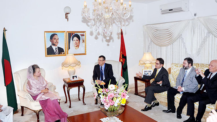 The visiting delegation of the European Parliament's sub-committee on human rights meets BNP chief Khaleda Zia at her Gulshan office in Dhaka Tuesday, February 17, 2015. Photo: Courtesy