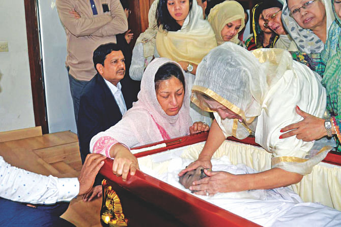 A MOTHER'S WORST NIGHTMARE! Khaleda Zia breaks down in tears to see her younger son Arafat Rahman Koko in coffin after his body was flown back home yesterday. Koko died in Malaysia on Saturday. Photo: BNP