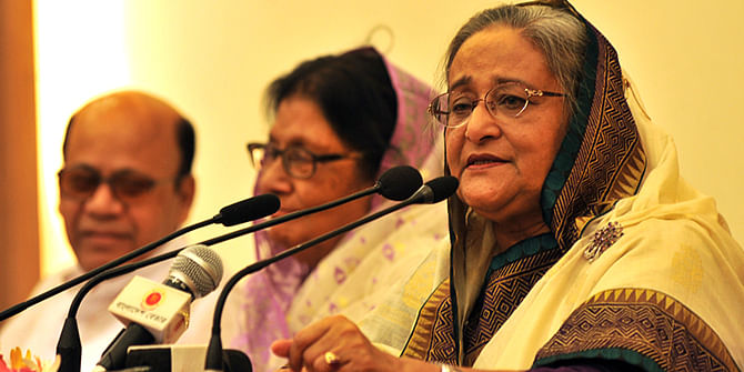 Prime Minister Sheikh Hasina briefs the media about her visit to the United States where she attended the 69th United Nations General Assembly (UNGA). The press briefing was held at her official residence Gono Bhaban in Dhaka on Friday. Photo: BSS