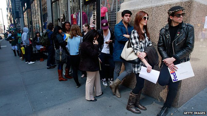 People queuing for jobs in the US as youth unemployment soared: Photo: Getty Images 