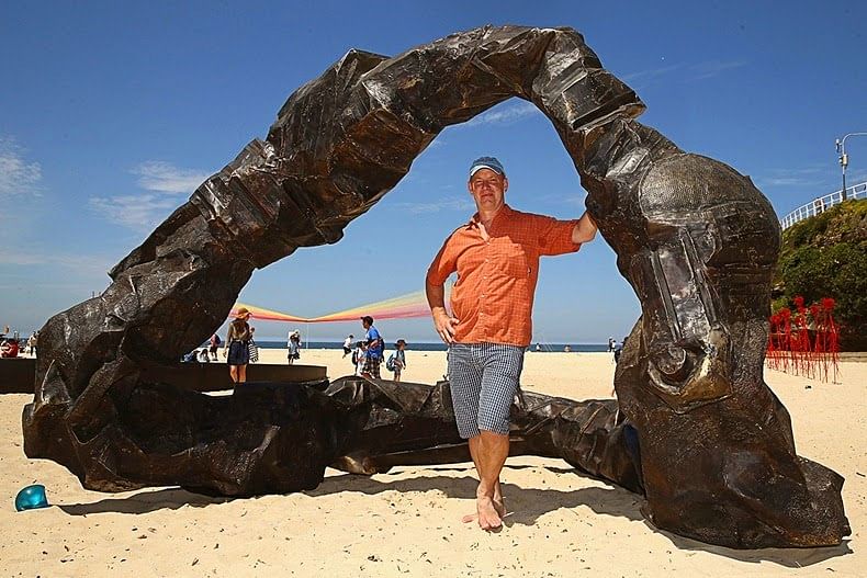 Peter Lundberg's 'Ring' on Tamarama Beach was the winner of Sculpture By The Sea 2014. Photo taken from Amusing Planet/ Cameron Spencer