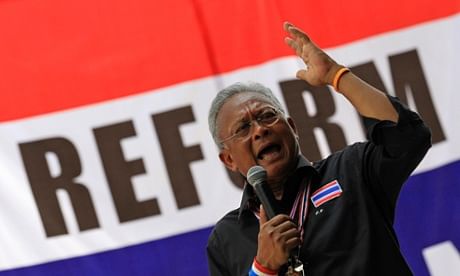Suthep Thaugsuban, leader of the anti-government protests in Thailand, has declared that protesters are clearing the streets of Bangkok and moving to a city park. Photo: AP