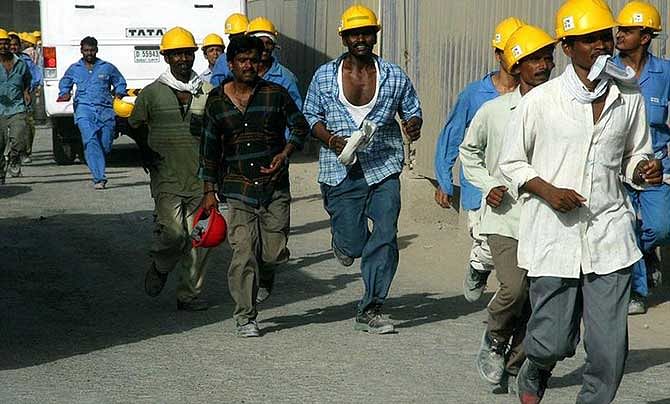 Workers in Dubai Burj-al Arab. Photo: Wikipedia