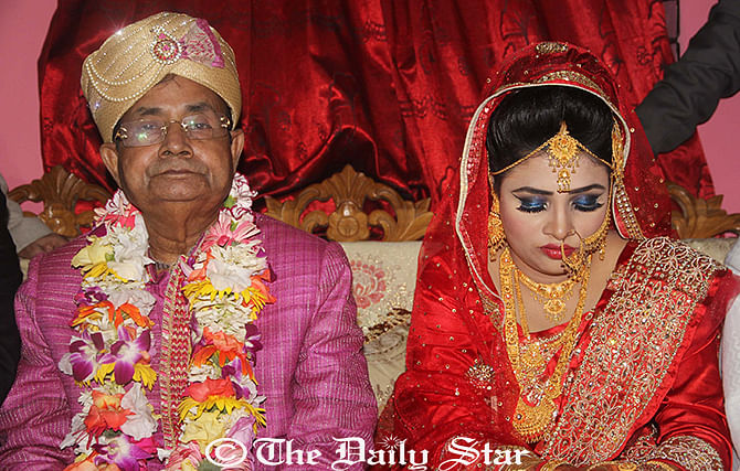 The railway minister Mujibul Haque Friday afternoon finally marries 29-year-old Honufa Akhter Rikta at a colourful wedding party at his father-in-law's house at Meerkhola vilage in Chandina upazila of Comilla. Photo: STAR