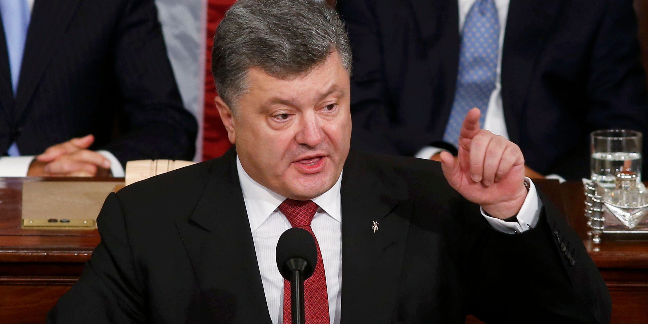 Ukraine President Petro Poroshenko gestures while addressing a joint meeting of Congress in the US Capitol in Washington, September 18, 2014. Photo: Reuters